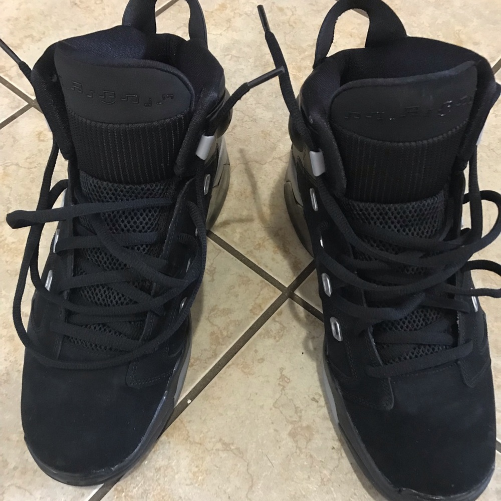 Retro 6 Jordan shoes